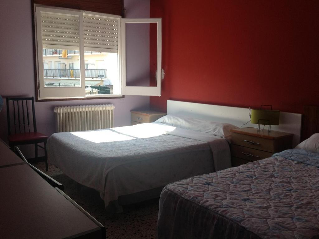 Hostel Alhambra Girona Phòng bức ảnh